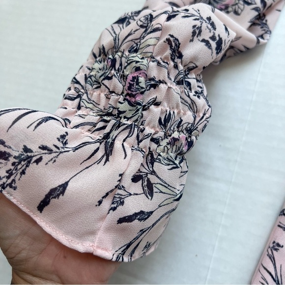 Kut from the Kloth Erin blouse floral print long sleeve crepe blouse small - Picture 9 of 14